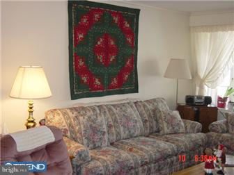 53 Horsham Road Hatboro, PA 19040 - Photo 6 of 12 Living Room