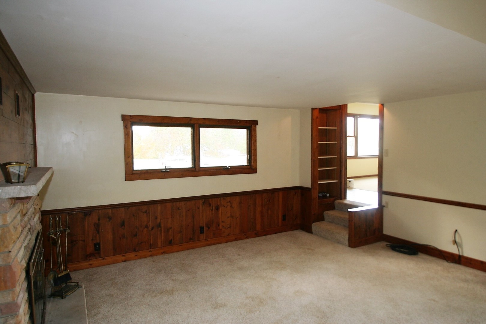 15998 Dee-Mac Road Mackinaw, IL 61755 - Photo 8 of 22 a living room with furniture and a window
