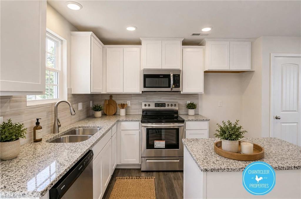 3155 Misty Ridge Drive Winston-Salem, NC 27107 - Photo 3 of 29
