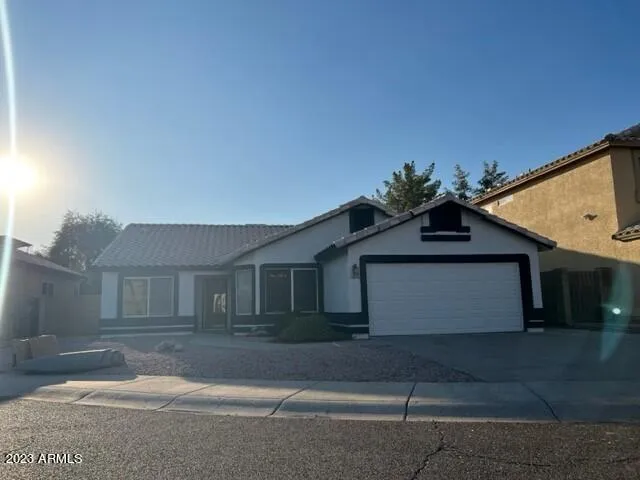 $2,400 | 19010 North 25th Way, Phoenix, AZ 85050