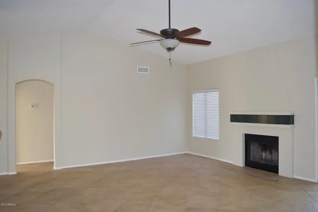 $2,400 | 19010 North 25th Way, Phoenix, AZ 85050