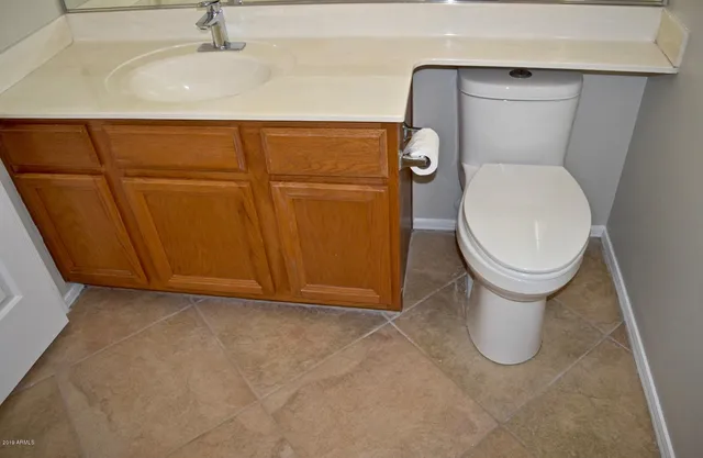 $2,400 | 19010 North 25th Way, Phoenix, AZ 85050