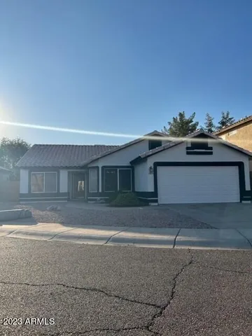 $2,400 | 19010 North 25th Way, Phoenix, AZ 85050
