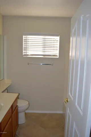 $2,400 | 19010 North 25th Way, Phoenix, AZ 85050