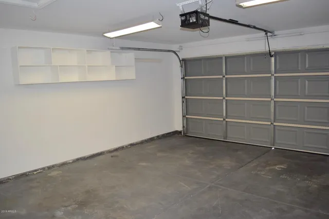 $2,400 | 19010 North 25th Way, Phoenix, AZ 85050