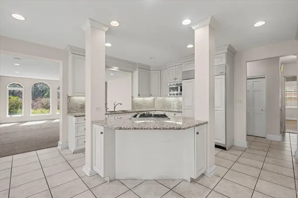 $2,650,000 | 396 Sheridan Road, Glencoe, IL 60022
