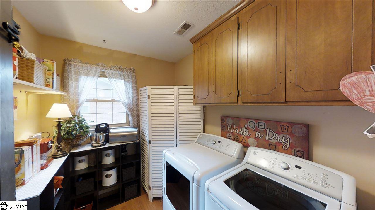 213 Springvale Drive Mauldin, SC 29662 - Photo 14 of 36 Gallery Image 14