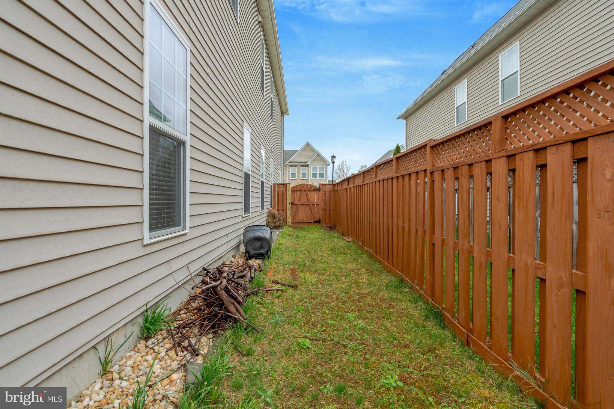 41841 Diabase Square Aldie, VA 20105 - Photo 43 of 45 a view of a backyard with pathway