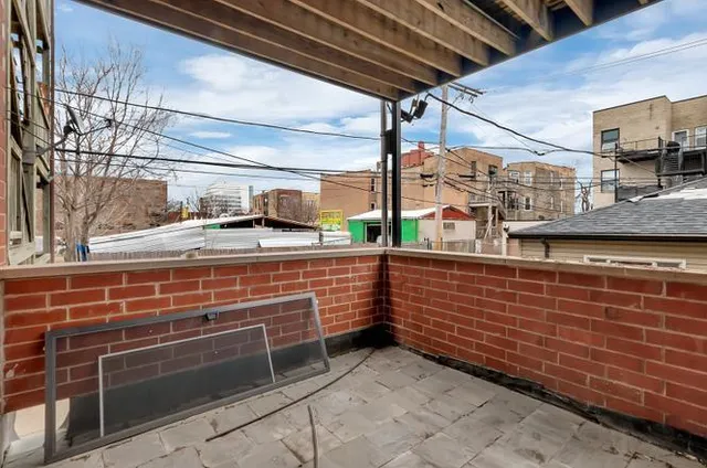 $412,000 | 2417 West Fillmore Street, Unit 1, Chicago, IL 60612