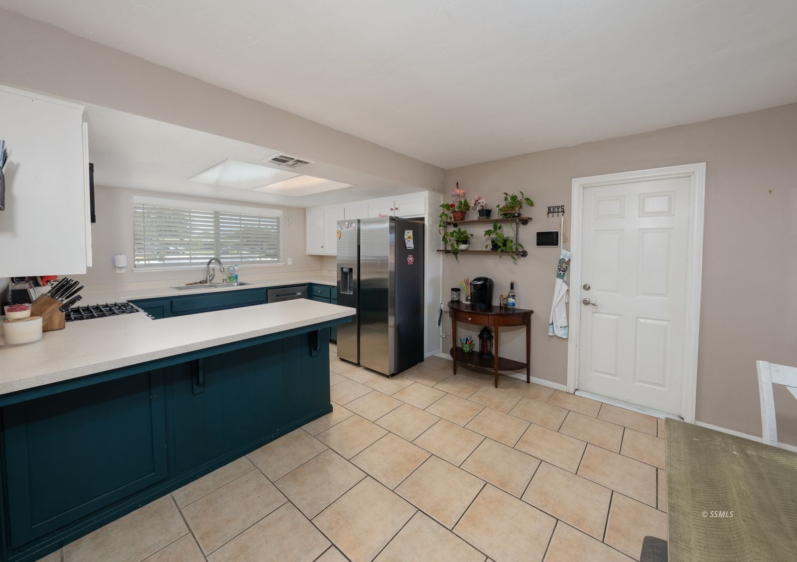 309 North Sunland Drive Ridgecrest, CA 93555 - Photo 9 of 33 Gallery Image 9