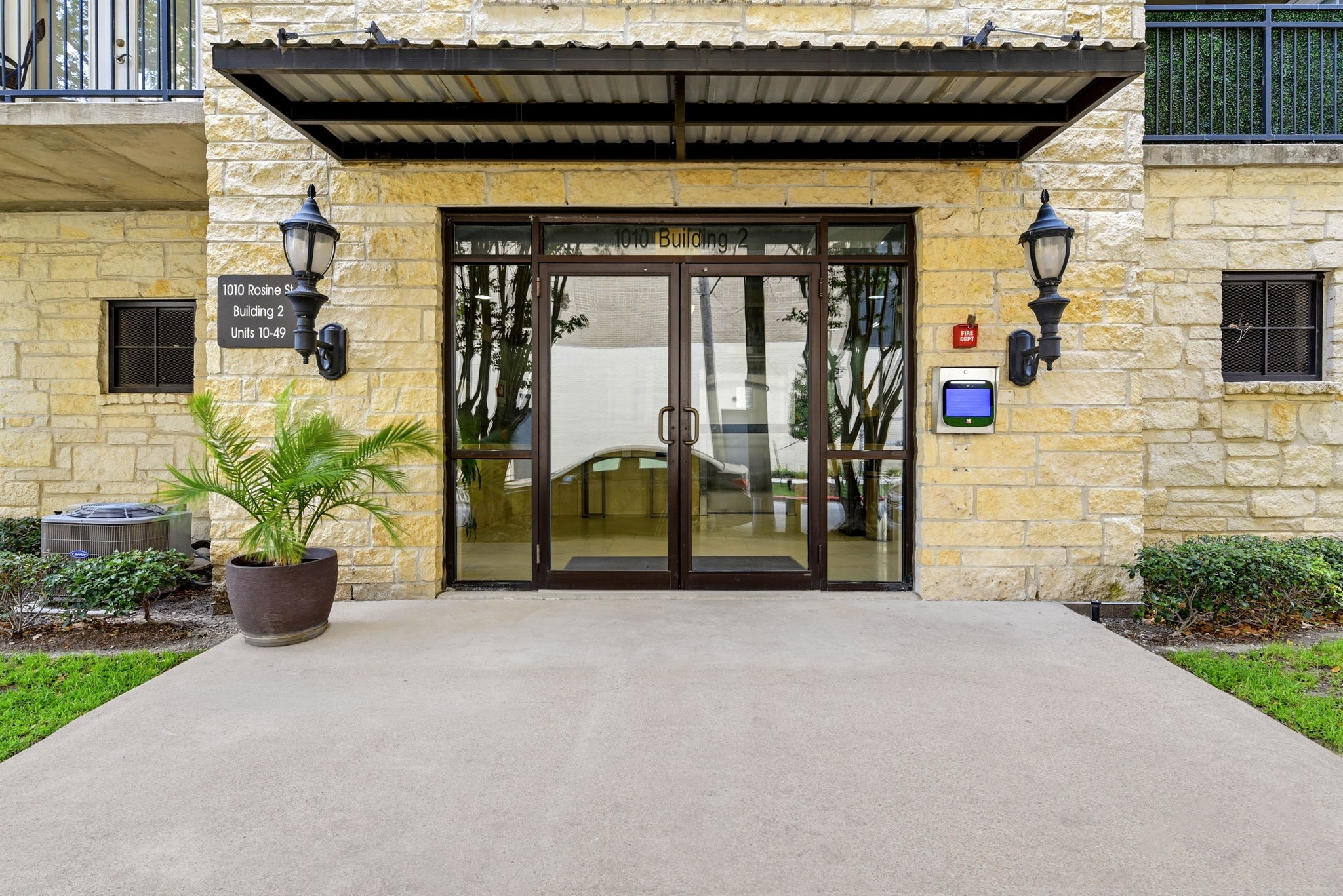 1010 Rosine Street, Unit 43 Houston, TX 77019 - Photo 6 of 48 a view of entryway door of the house