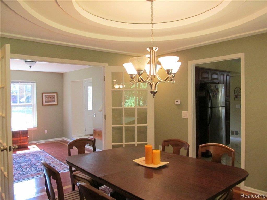 449 Timberline Drive Rochester, MI 48309 - Photo 9 of 21 Dining Room