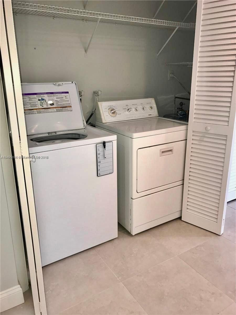1910 Northeast 27th Court Lighthouse Point, FL 33064 - Photo 12 of 47 Apt2