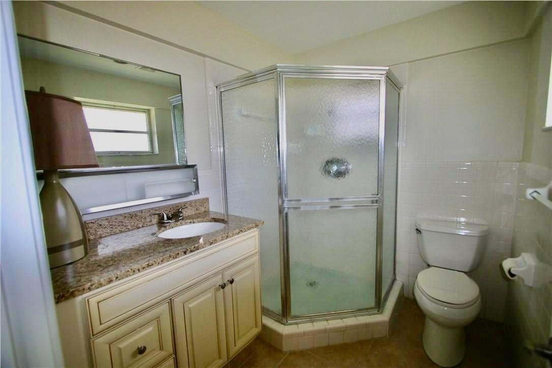 1910 Northeast 27th Court Lighthouse Point, FL 33064 - Photo 30 of 47 Apt 3