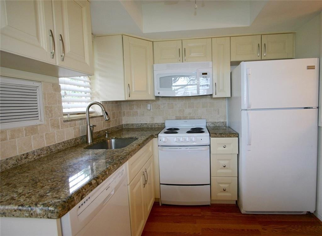 1910 Northeast 27th Court Lighthouse Point, FL 33064 - Photo 34 of 47 apartment 1