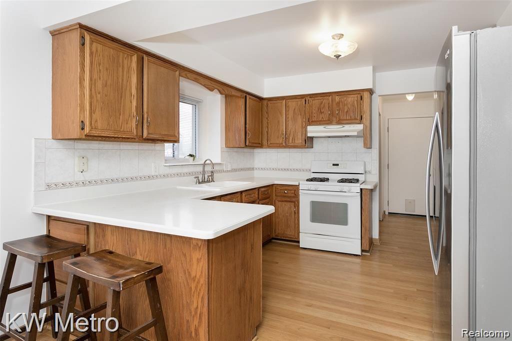 1047 Milverton Road Troy, MI 48083 - Photo 10 of 38 Milverton-11.jpg