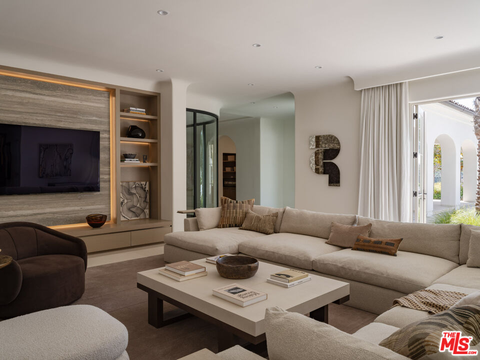 12833 Chalon Road Los Angeles, CA 90049 - Photo 17 of 34