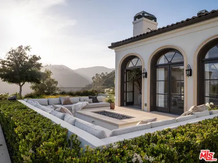 $49,500,000 | 12833 Chalon Road, Los Angeles, CA 90049