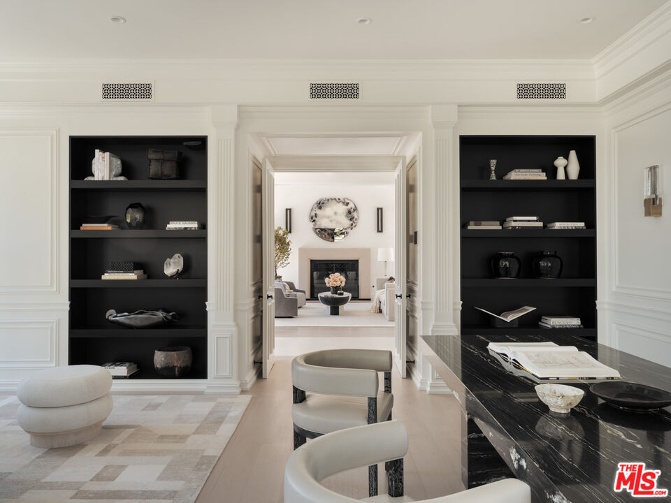 12833 Chalon Road Los Angeles, CA 90049 - Photo 6 of 34