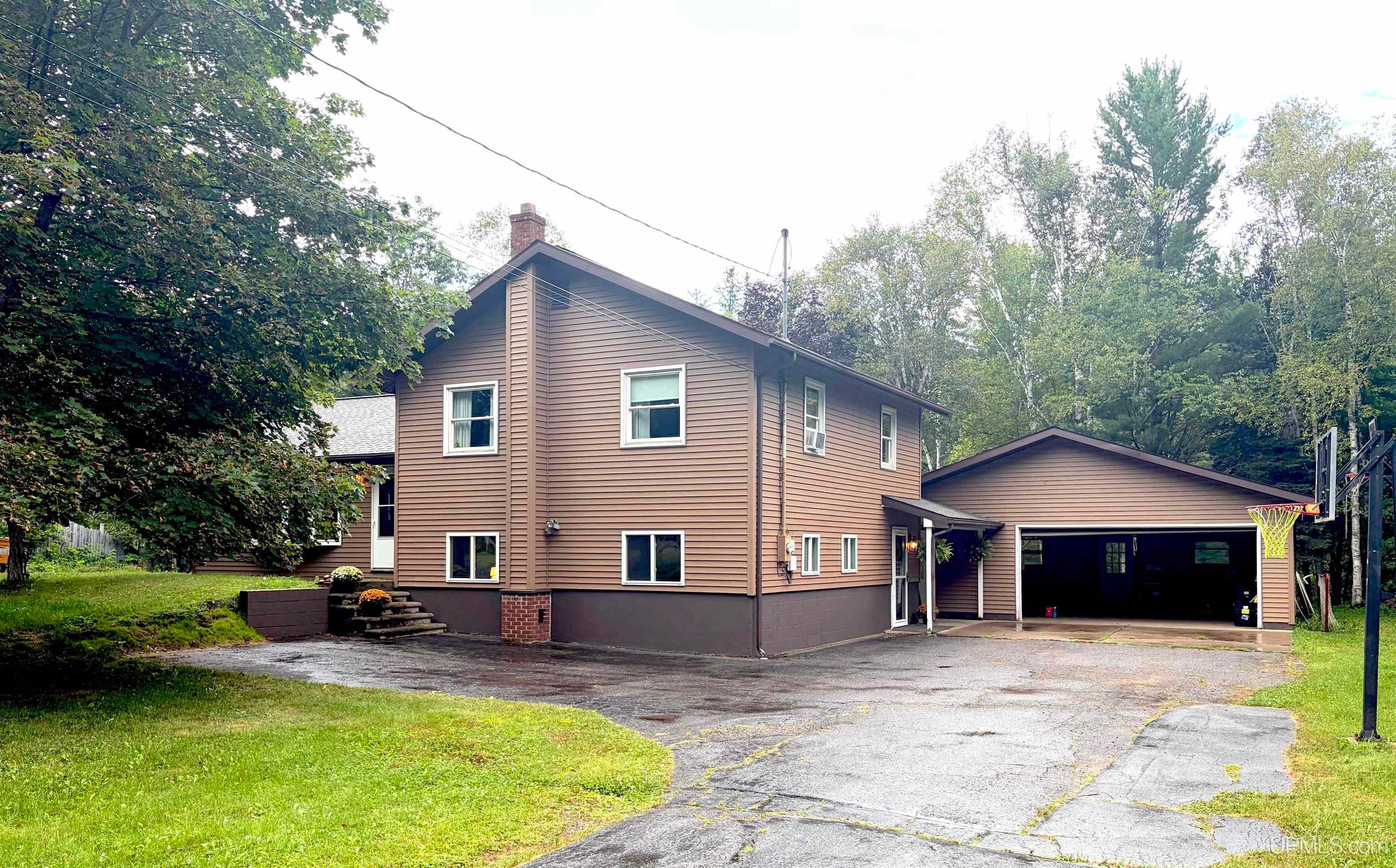 129 Wilderness Road Negaunee, MI 49866 - Photo 6 of 39 Gallery Image 6