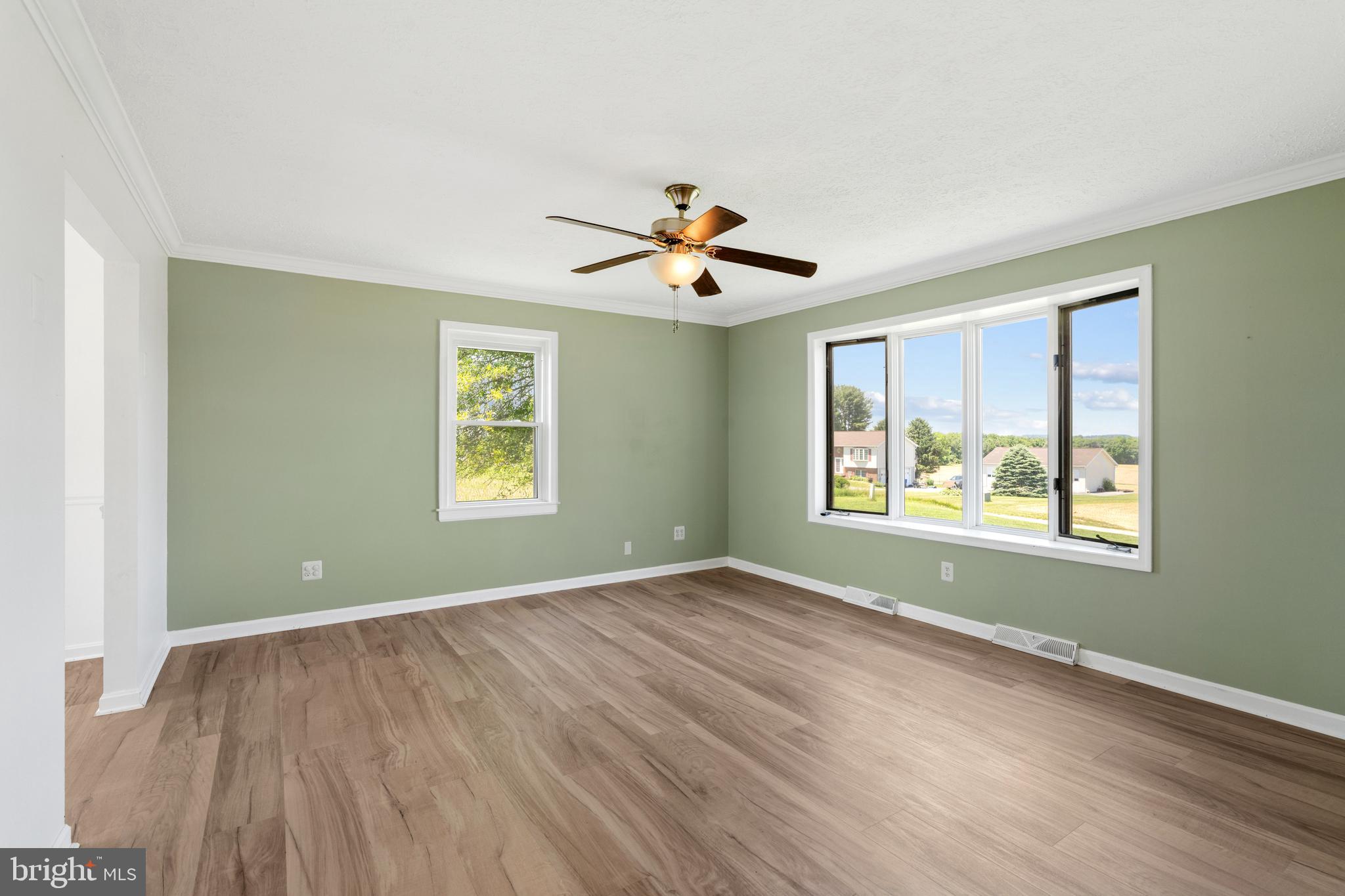 6442 Walker Road Stewartstown, PA 17363 - Photo 6 of 34