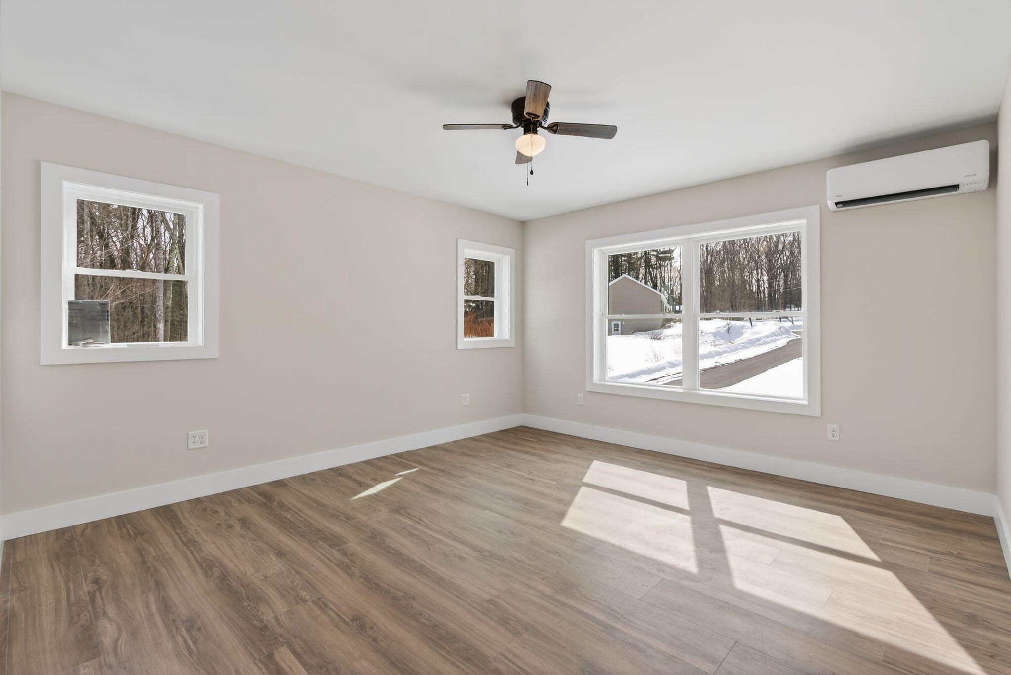 8 Hummingbird Lane Sanford, ME 04073 - Photo 4 of 46 Living Room