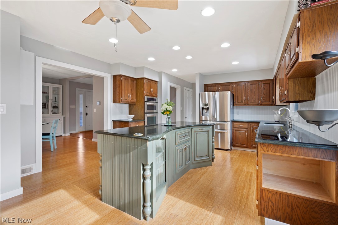 3350 East Smith Road Medina, OH 44256 - Photo 15 of 27 Gallery Image 15