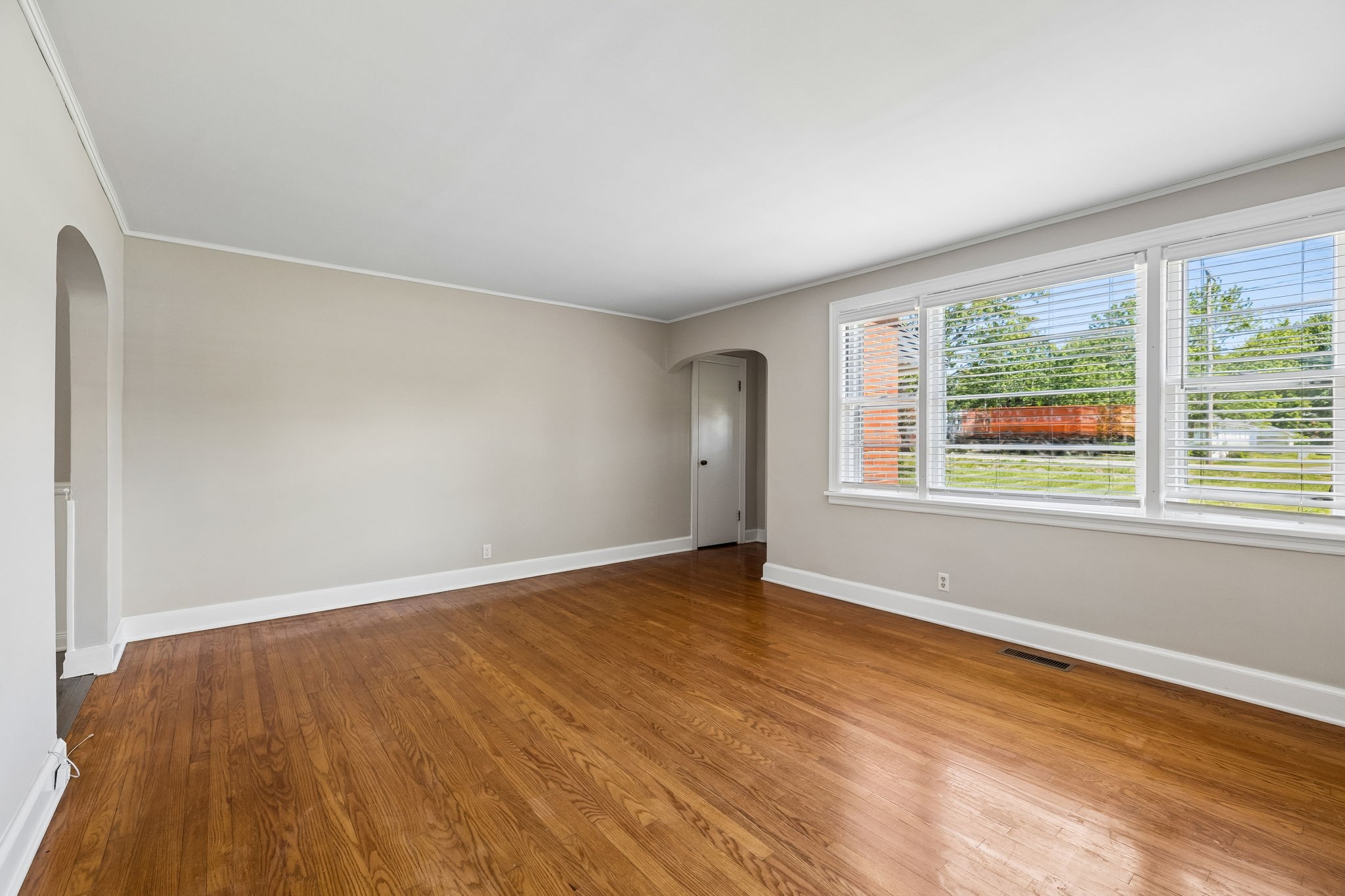 1507 5th Avenue West Springfield, TN 37172 - Photo 5 of 31