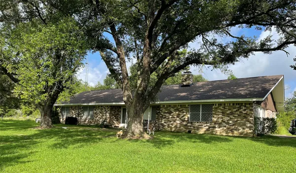$1,850 | 2301 State Highway, Huntsville, TX 77320