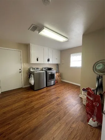 $1,850 | 2301 State Highway, Huntsville, TX 77320