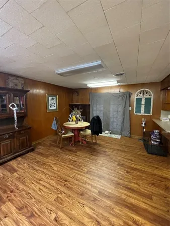 $1,850 | 2301 State Highway, Huntsville, TX 77320