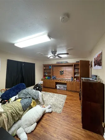 $1,850 | 2301 State Highway, Huntsville, TX 77320