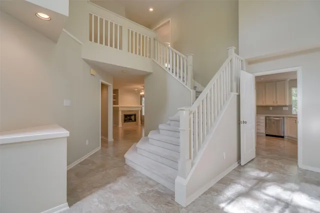 $2,875 | 147 Shelter Rock Court, The Woodlands, TX 77382