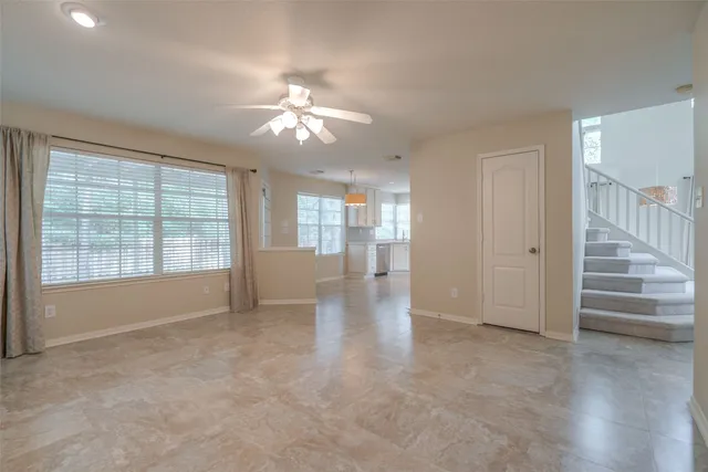 $2,875 | 147 Shelter Rock Court, The Woodlands, TX 77382