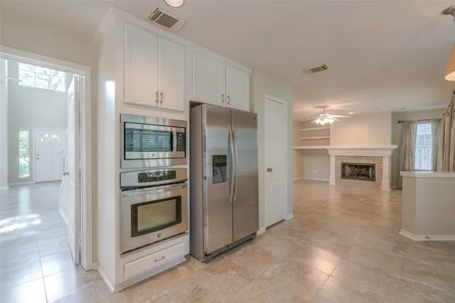 $2,875 | 147 Shelter Rock Court, The Woodlands, TX 77382