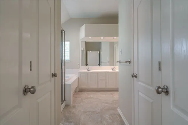 $2,875 | 147 Shelter Rock Court, The Woodlands, TX 77382