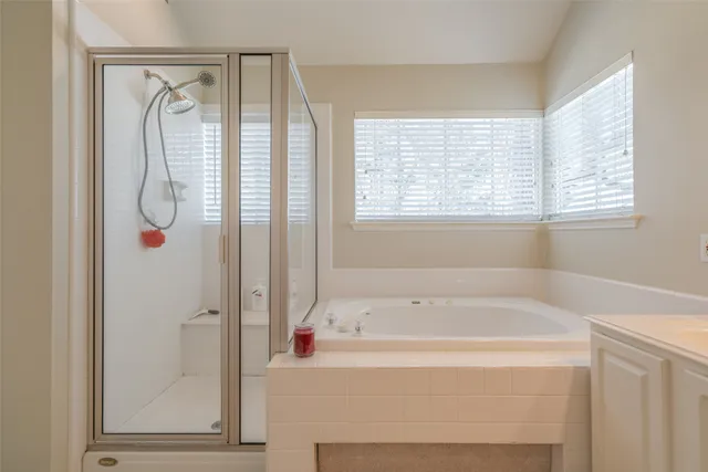 $2,875 | 147 Shelter Rock Court, The Woodlands, TX 77382