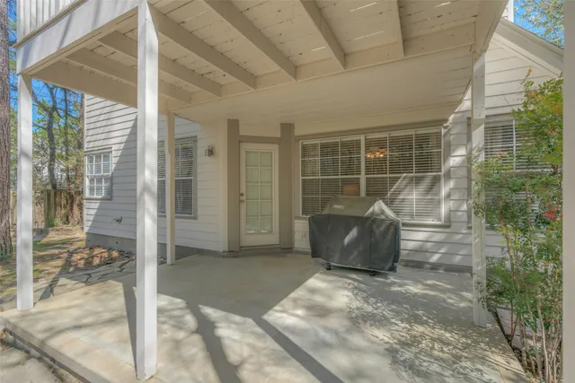 $2,875 | 147 Shelter Rock Court, The Woodlands, TX 77382