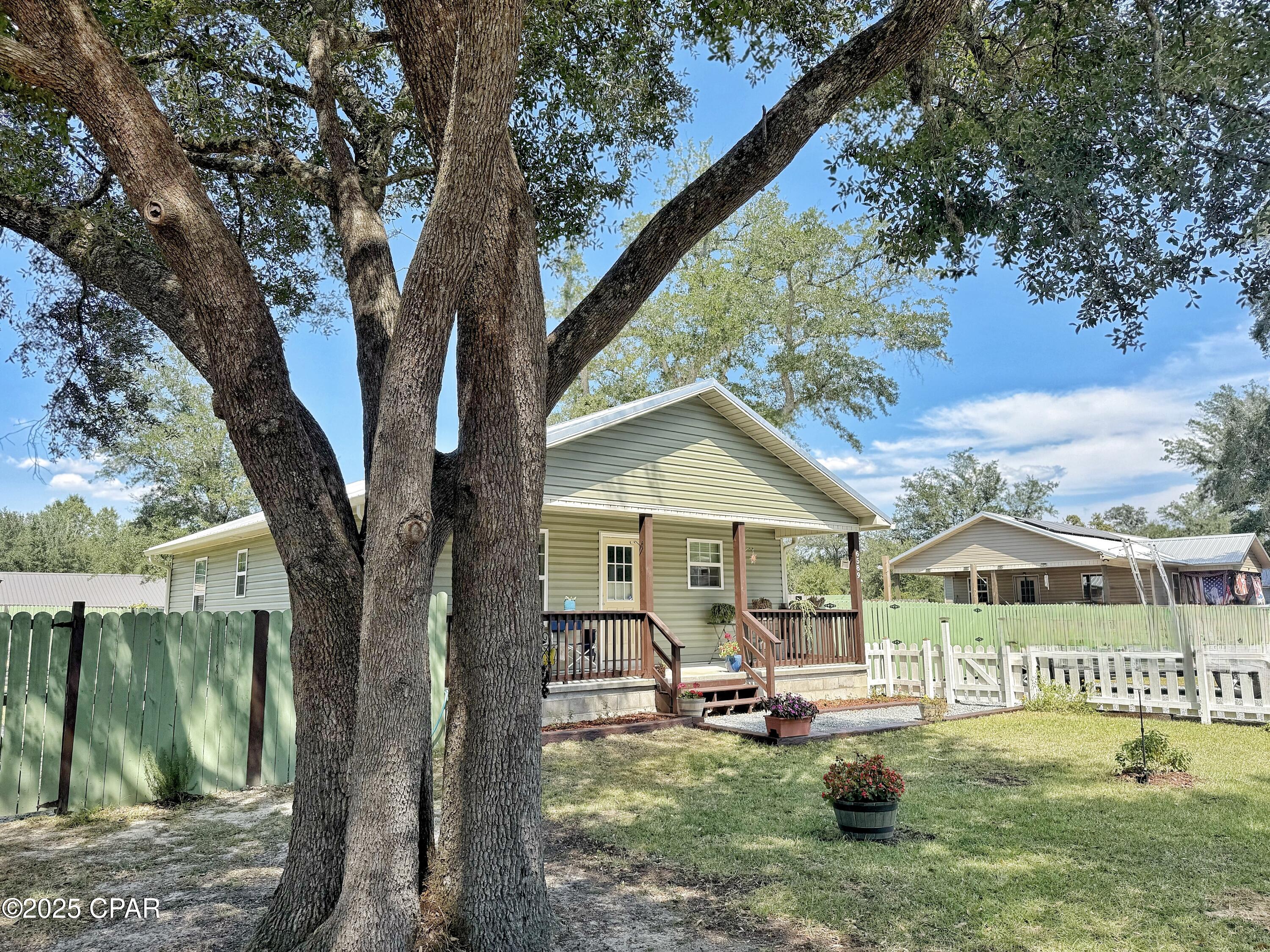 6589 Grande Oak Loop Grand Ridge, FL 32442 - Photo 34 of 36 Gallery Image 34