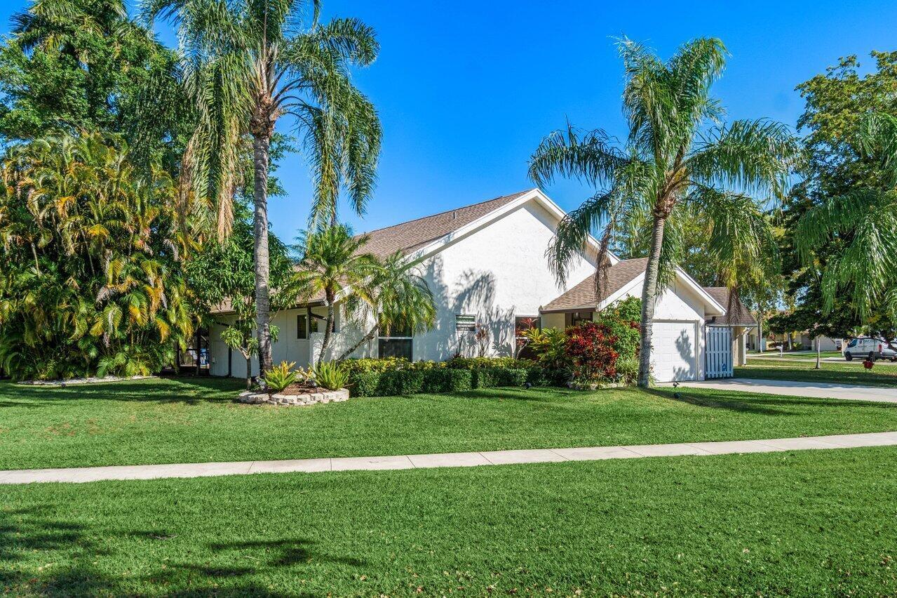 22525 Swordfish Drive Boca Raton, FL 33428 - Photo 3 of 41 003-22525SwordfishDrive-BocaRaton-FL-334
