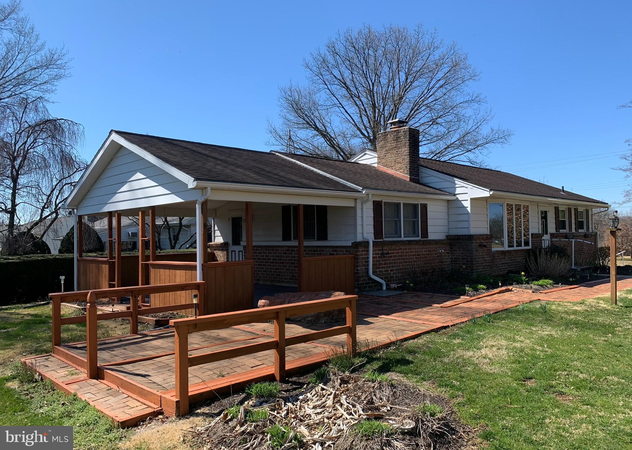 457 Snyder Road Reading, PA 19605 - Photo 4 of 31 Gallery Image 4