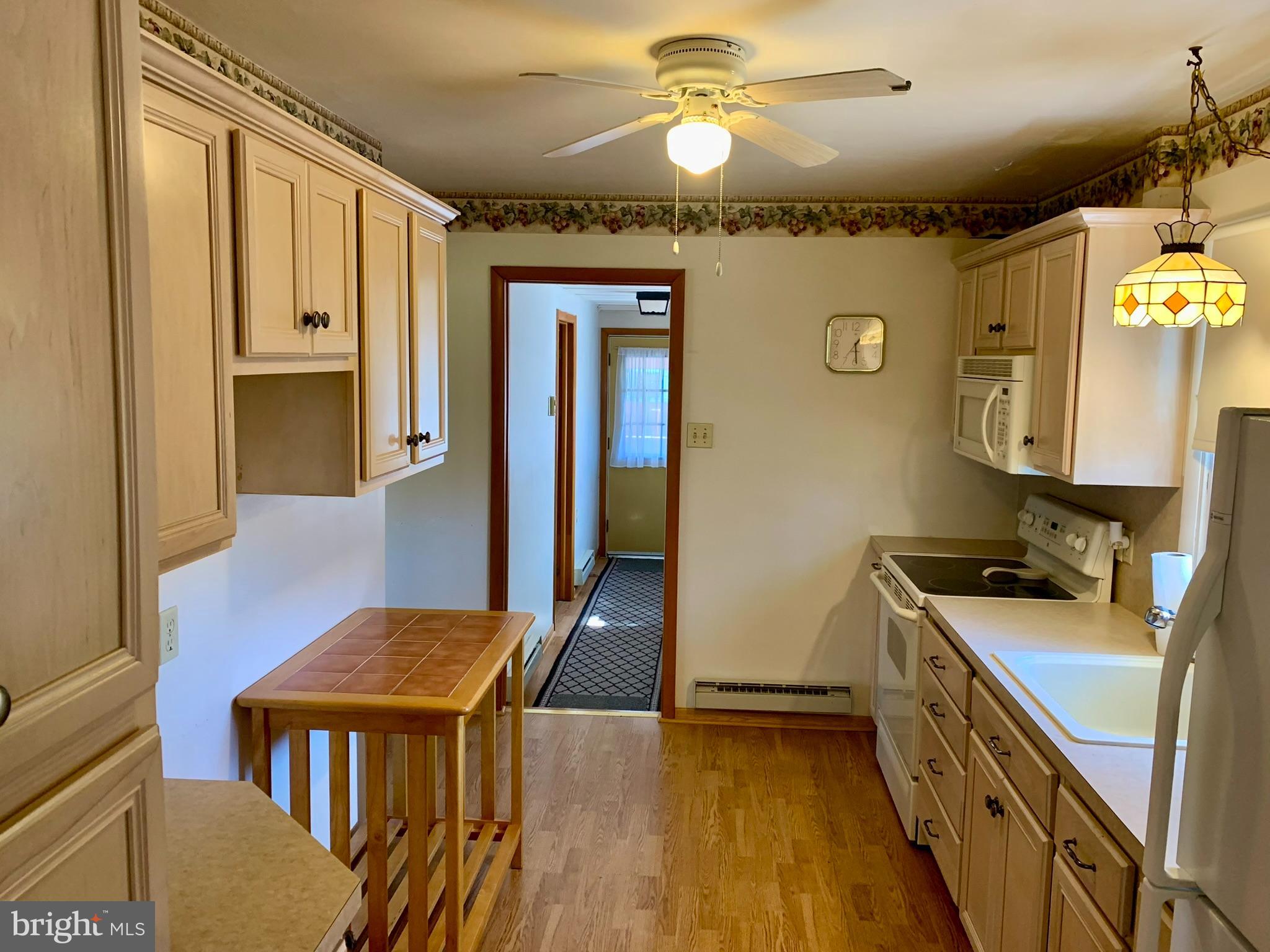 457 Snyder Road Reading, PA 19605 - Photo 6 of 31 Gallery Image 6