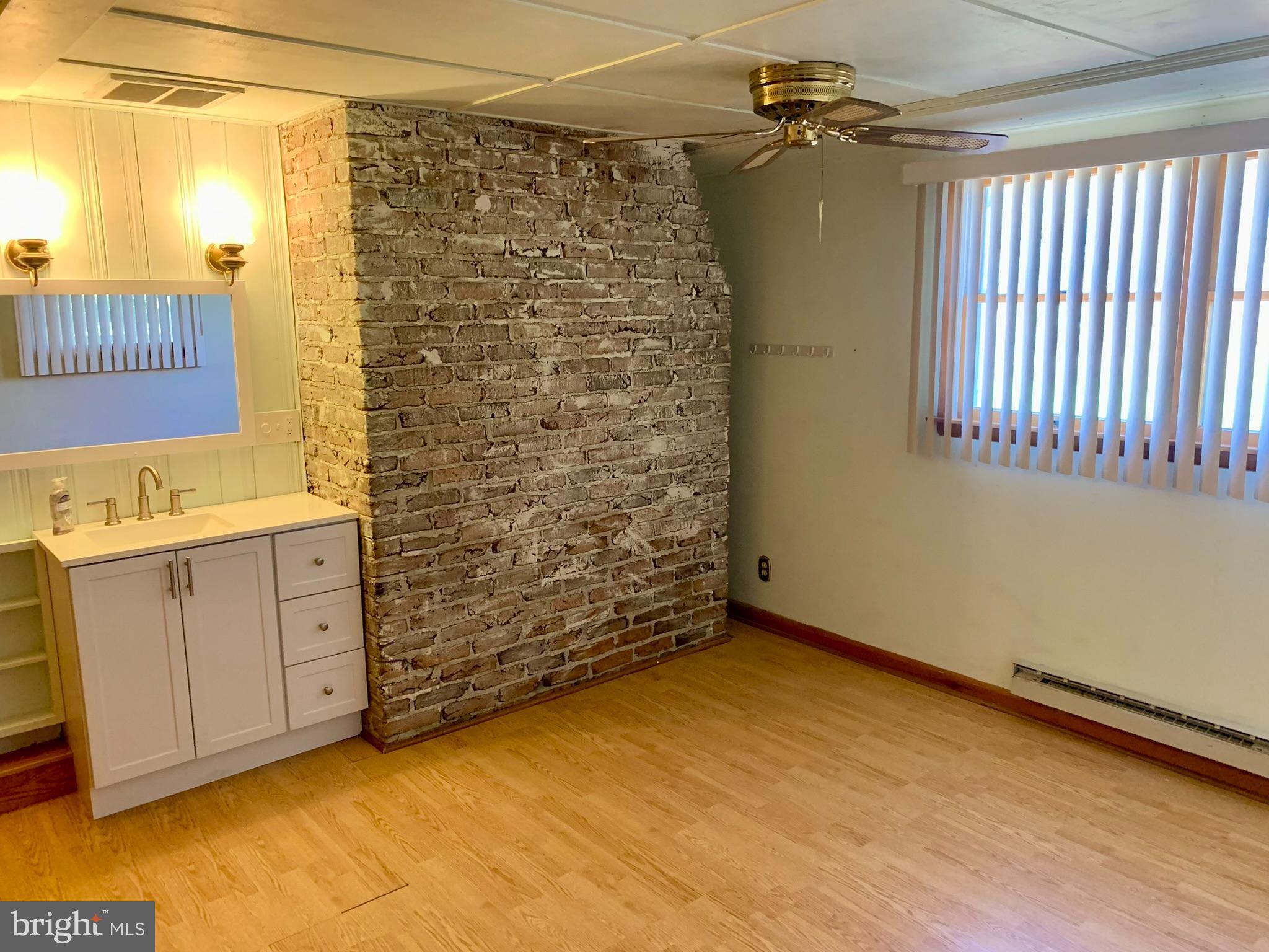 457 Snyder Road Reading, PA 19605 - Photo 10 of 31 Gallery Image 10