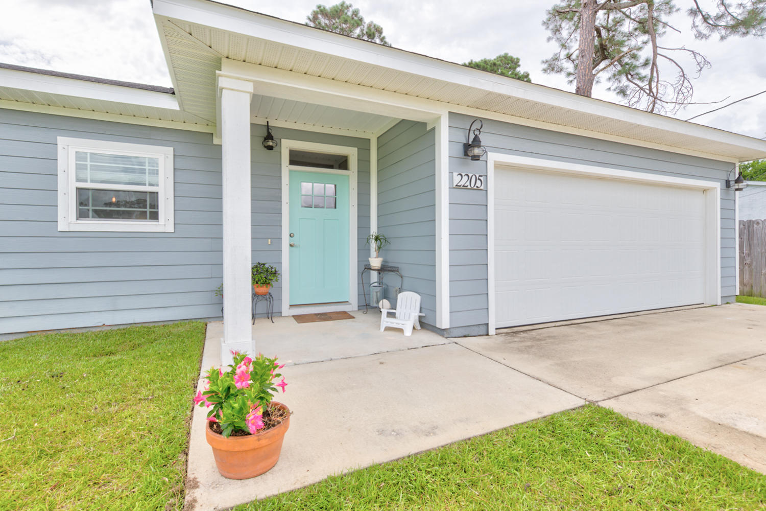 2205 Wind Trace Road North Navarre, FL 32566 - Photo 4 of 28 Gallery Image 4
