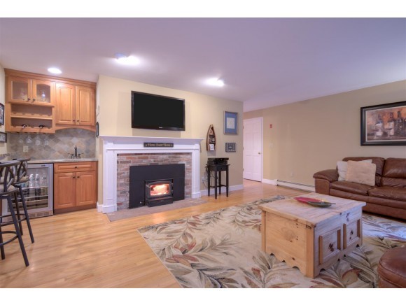 12 Goss Road North Hampton, NH 03862 - Photo 7 of 33