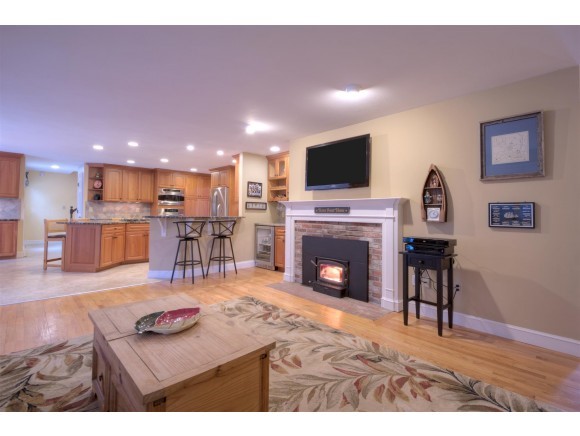 12 Goss Road North Hampton, NH 03862 - Photo 8 of 33