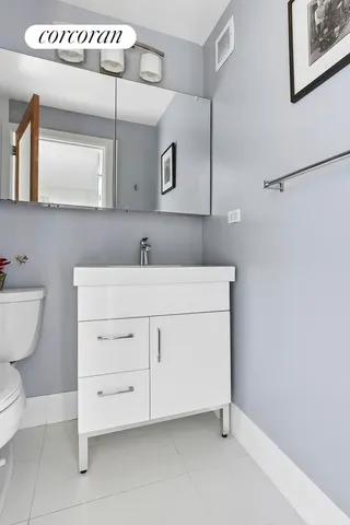 $1,275,000 | 445 5th Avenue, Unit 2728B | Midtown South