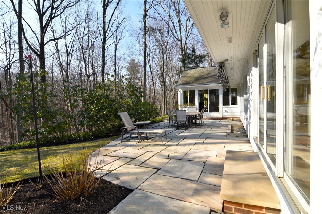 29450 Edgedale Road Cleveland, OH 44124 - Photo 43 of 47 Gallery Image 43