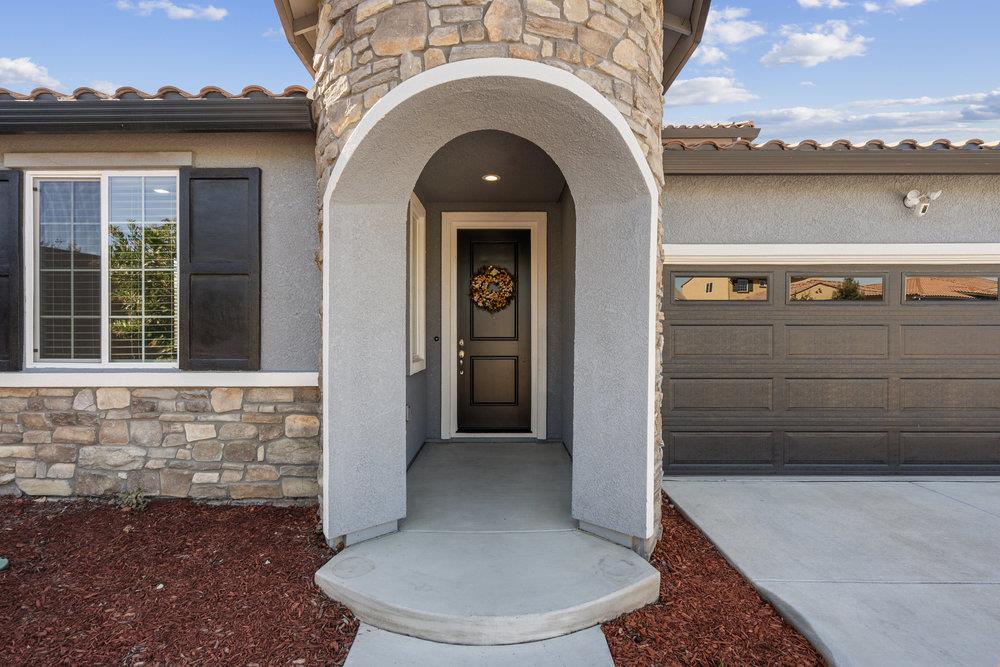 10 Hospital Road Hollister, CA 95023 - Photo 3 of 50 Gallery Image 3