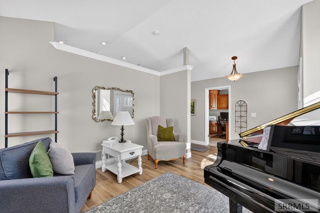 1655 Bench Road Pocatello, ID 83201 - Photo 4 of 53